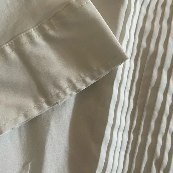 Classic White Womans Dress Shirt - Picture 4 of 4